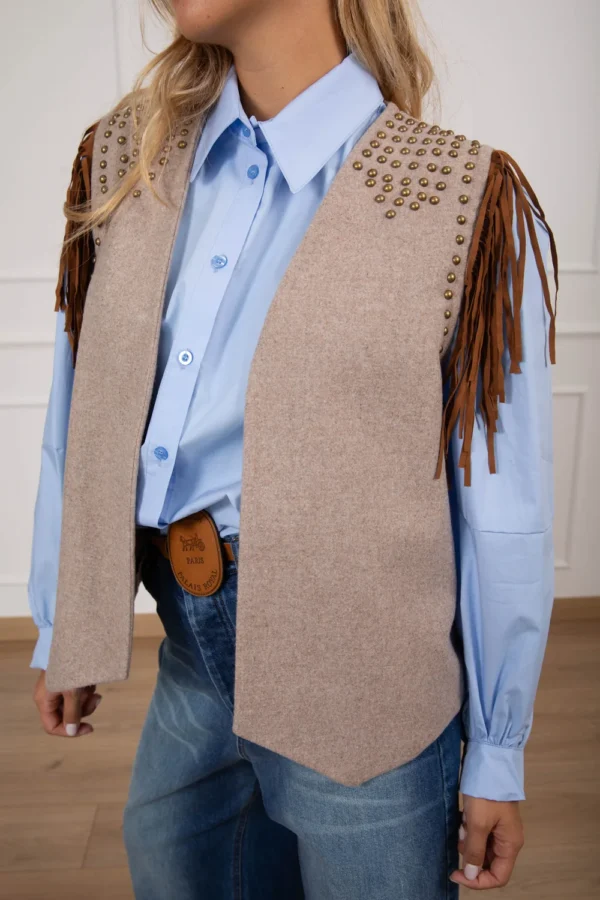 3N3A1728_2f6db00b-af8b-4fd5-9118-c427f13b272b Vicolo Gilet Misto Lana Con Borchie e Frange